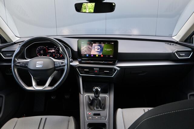 Seat LEON Sportstourer 1.0 TSI Style Business Intense | Wegklapbare Trekhaak | Camera | Adaptieve Cruise Control | Apple Carplay / Android Auto