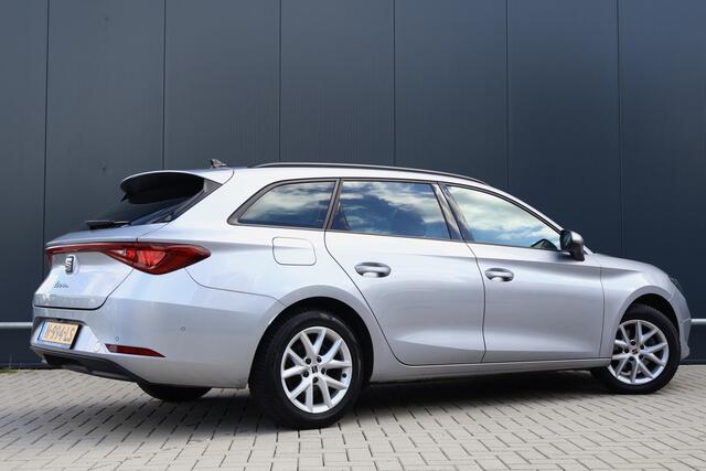 Seat LEON Sportstourer 1.0 TSI Style Business Intense | Wegklapbare Trekhaak | Camera | Adaptieve Cruise Control | Apple Carplay / Android Auto
