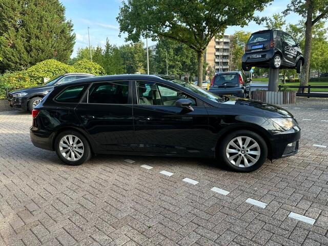 Seat LEON 1.0 EcoTSI Style Business Intense Automaat Navi Cruise Telefoon Trekhaak – foto 3
