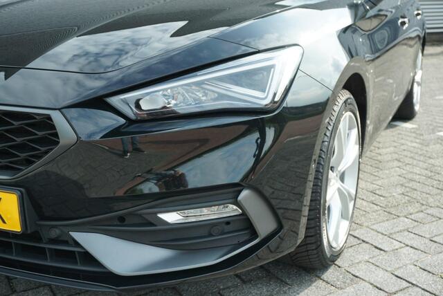 Seat LEON 1.4 TSI eHybrid PHEV FR Pano|Led|Navi|Apple – foto 4