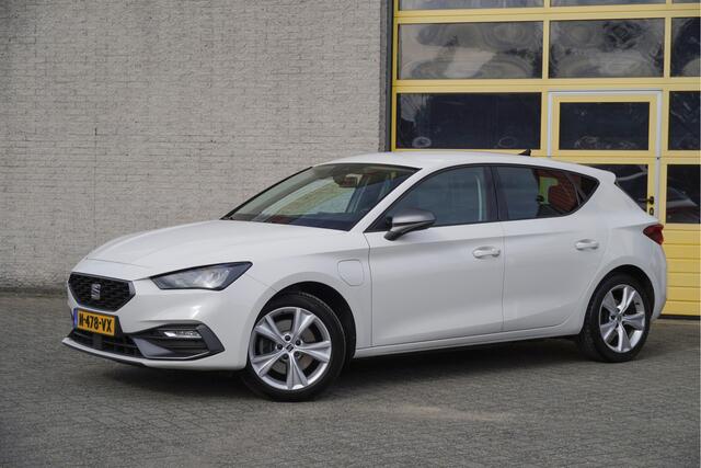 Seat LEON 1.4 TSI 150PK! Automaat eHybrid PHEV FR Business Intense BJ2021 Lmv 17" | Led V+A | Pdc | App-Connect | Navi | Virtual cockpit | Sfeerverlichting | Climate control | Cruise control | Sportstoelen | Verwarmd stuur/voorstoelen | SoH 89% + 2 laadkabels! – foto 2
