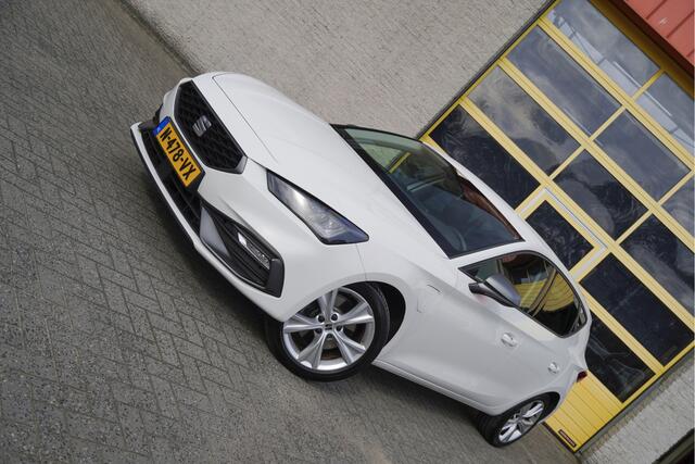 Seat LEON 1.4 TSI 150PK! Automaat eHybrid PHEV FR Business Intense BJ2021 Lmv 17" | Led V+A | Pdc | App-Connect | Navi | Virtual cockpit | Sfeerverlichting | Climate control | Cruise control | Sportstoelen | Verwarmd stuur/voorstoelen | SoH 89% + 2 laadkabels! – foto 7