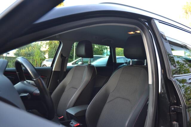 Seat LEON ST 1.5 TSI FR Business Intense Trekhaak | Camera | Stoelverwarming | Carplay – foto 4