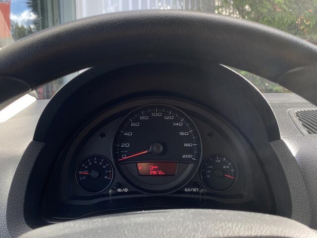 Seat MII 1.0 Style Intense 30.000 KM, PDC, Cruise, Rijklaar met beurt & garantie!