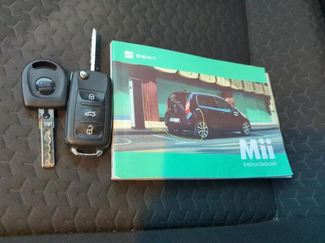 Seat MII Electric electric / STOELVERWARM./ LANE ASSIST/ BLUETOOTH/ CLIMA