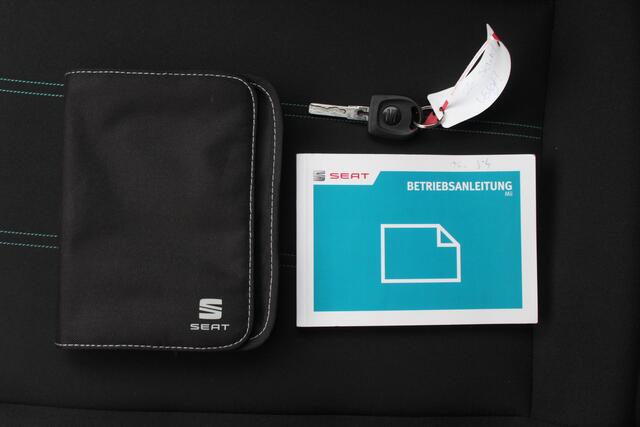 Seat MII 1.0 Reference Navigatie/Parkeersensoren/Airco/Bluetooth/Elektrische ramen/Centrale vergrendeling