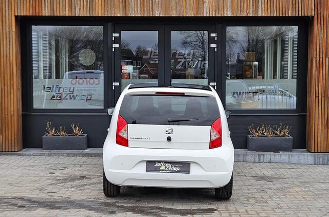 Seat MII 1.0 Mii by Cosmopolitan lichtmetaal. leer/alcantara. parkeer sensor.