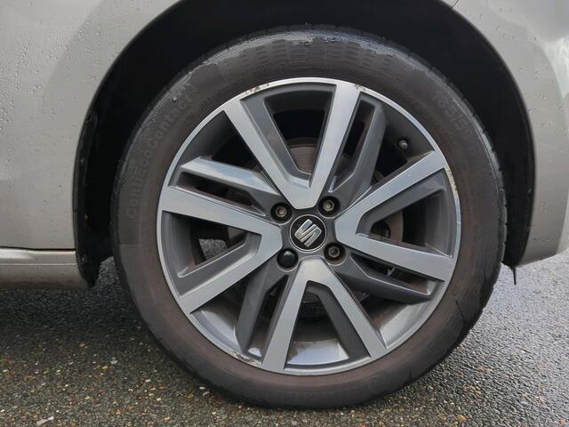 Seat MII 1.0 FR / AICRO/ RADIO/ BLUETOOTH/ SPORTSTUUR/ PARK. SENSOREN/ 16"LMV