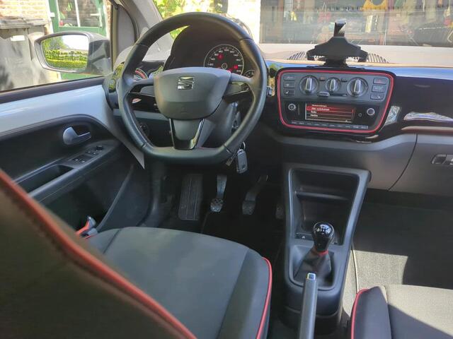 Seat MII 1.0 FR / ZEER ZUINIG/ CRUISE CONTROL/ STOELVERWARMING/ AIRCO/ RADIO/ GETINT GLAS/ 16'' LMV
