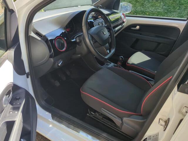 Seat MII 1.0 FR / ZEER ZUINIG/ CRUISE CONTROL/ STOELVERWARMING/ AIRCO/ RADIO/ GETINT GLAS/ 16'' LMV