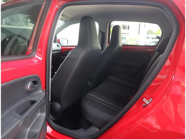 Seat MII 1.0 Sport Intense Airco / Elekramen / 15'' Lmvelgen / Cruise