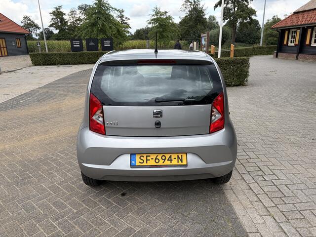 Seat MII 1.0 Mii by Cosmopolitan