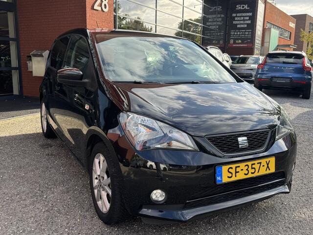 Seat MII 1.0 Sport Intense // AIRCO // PARKEER SENSOREN // 5-DEURS // CRUISE // BLUETOOTH //