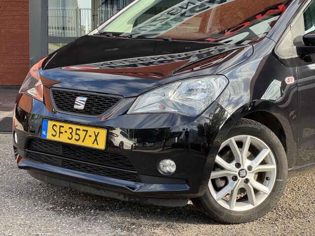 Seat MII 1.0 Sport Intense // AIRCO // PARKEER SENSOREN // 5-DEURS // CRUISE // BLUETOOTH //