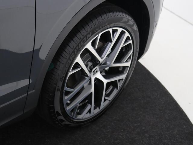 Seat Tarraco 1.5 TSI DSG Xperience Business Intense | Panoramadak | Beats Audio systeem | Comfortstoelen | 20 inch LM velgen | Elek. verstelbare bestuurderstoel met mem. | Navigatie |