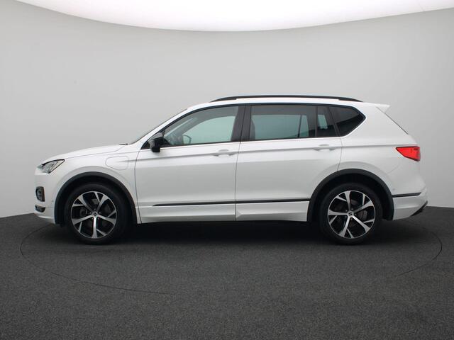 Seat Tarraco 1.4 TSI e-Hybrid PHEV FR Adaptieve Cruise Controle, 360gr. Camera, Memorystoel, Side Assist, Keyless, Stoel-Stuurverwarming, Trekhaak, 19" LM Velgen