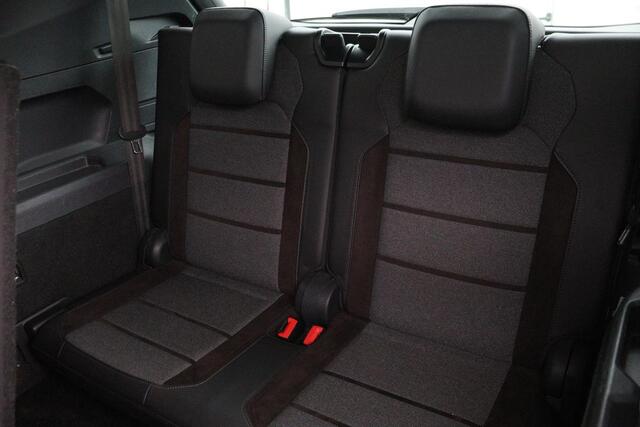 Seat Tarraco 2.0 TSI 4Drive Xcellence 7-persoons | Panoramadak | Trekhaak | Carplay | Adaptive cruise | Keyless | Full LED | Navigatie | Virtual Cockpit
