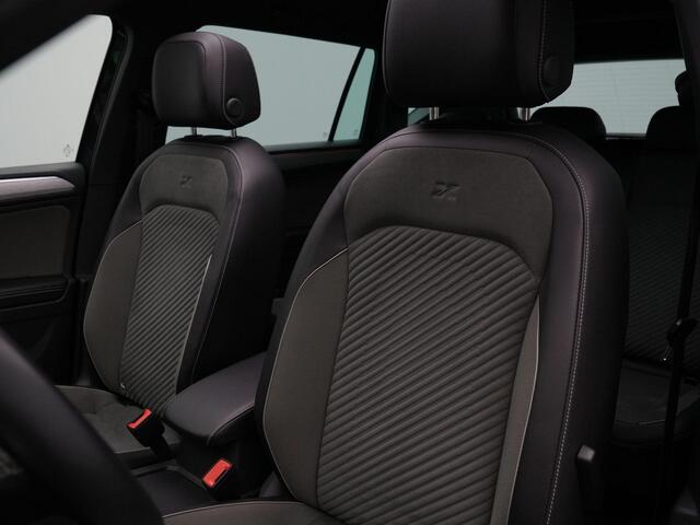 Seat Tarraco 1.4 TSI 245 pk DSG e-Hybrid PHEV Xperience Business Intense | Panoramadak | Trekhaak | Adaptief onderstel | Navigatie 9,2 inch | Stuur-/achterbankverwarming