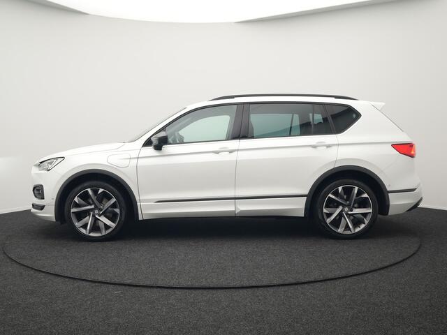 Seat Tarraco 1.4 TSI e-Hybrid FR Plug in Hybrid 245pk PHEV | Trekhaak af Fabriek | Adaptive Cruise | 360 Camera | Half Lederen Sportstoelen Memory | Carplay | Keyless |