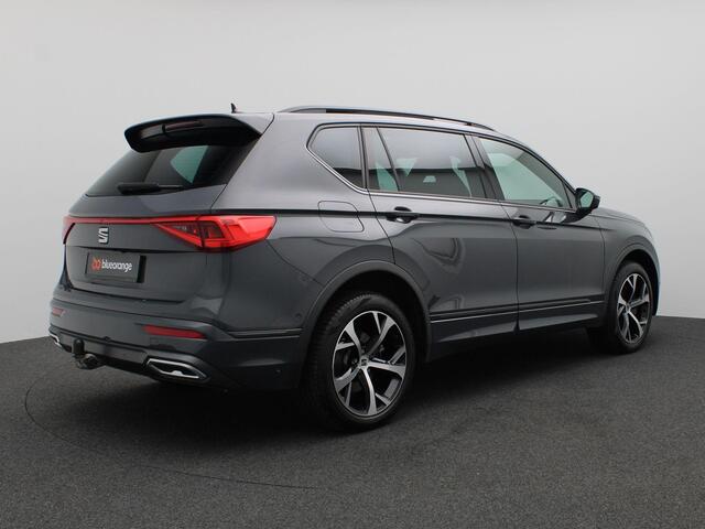 Seat Tarraco 1.4 TSI e-Hybrid PHEV FR Business int. 245PK DSG Pano-Schuifdak, Trekhaak, 19" LM Velgen, Keyless, Voorstoelen en achterbank verwarmd, Side Assist, Elektr. Achterklep