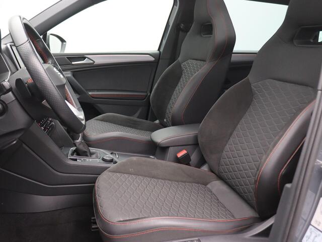 Seat Tarraco 1.4 TSI e-Hybrid PHEV FR Business int. 245PK DSG Pano-Schuifdak, Trekhaak, 19" LM Velgen, Keyless, Voorstoelen en achterbank verwarmd, Side Assist, Elektr. Achterklep