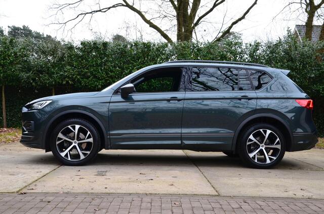 Seat Tarraco 1.5 TSI FR Automaat/Navi/Pdc/Ecc/Stoelverwarming/Leer/360°-camera/Achterbank verwarmd/Driver Assistance Pack/Volledig digitaal instrumentenpaneel/Trekhaak-Wegklapbaar/Privacy-Glass