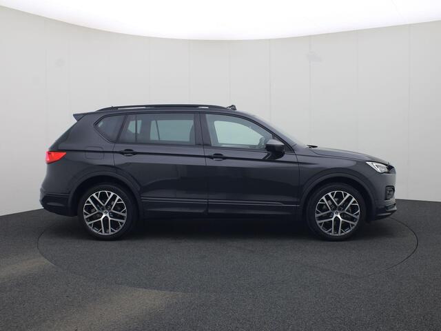 Seat Tarraco 1.4TSIe-Hybrid 180kW/245P PHEV FR Business Intense · Panoramadak · Trekhaak · Apple/Android Car Play · 360 gr. Camera ·