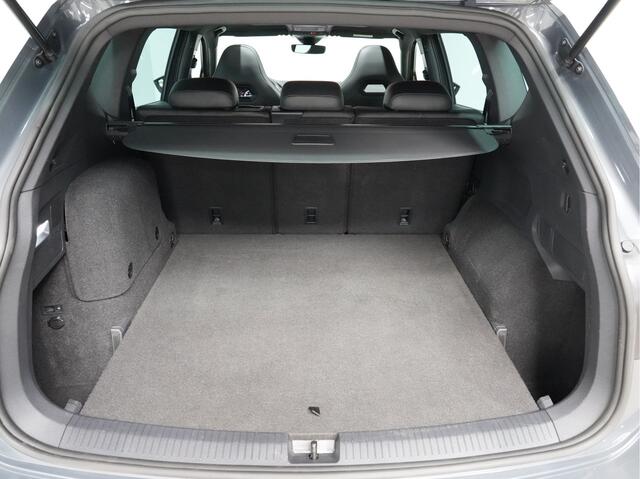 Seat Tarraco 1.4 TSI e-Hybrid PHEV FR Business | Panorama | Trekhaak | Kuipstoelen | 360Camera 305