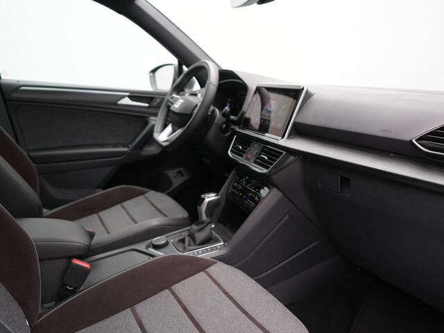Seat Tarraco 1.4 TSI e-Hybrid Xcellence PHEV 245pk Dealer O.H. | Panodak | Adaptive Cruise | 360 Camera | Sfeerverlichting | Voorstoelen Verwarmd | Keyless | Blis | Apple Carplay | Navigatie | DAB | Plug In Hybrid |