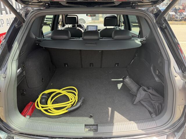 Seat Tarraco 1.4 TSI e-Hybrid PHEV FR Business Intense 20"/Panoramadak/Leder + memory/Trekhaak/360 camera/Keyless/Dodehoek/Elektrische klep/Stuur + stoelverwarming v+a