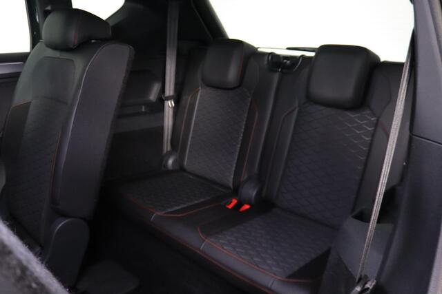 Seat Tarraco 1.5 TSI FR 7-Persoons Panoramadak, Trekhaak, Standkachel, ACC, Memory, Unieke kleur!
