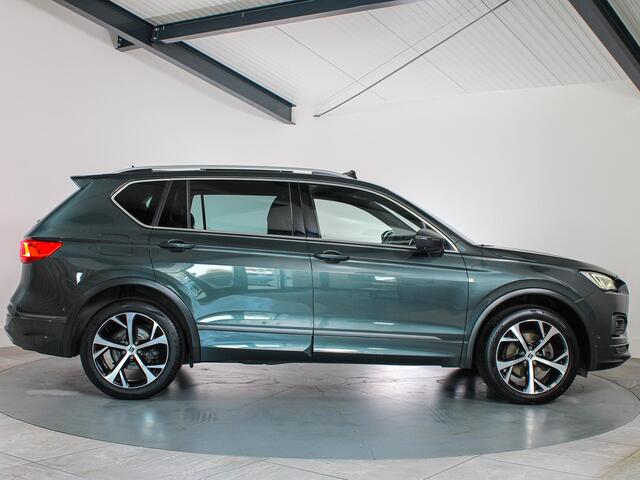 Seat Tarraco 1.5 TSI FR 7-Persoons Panoramadak, Trekhaak, Standkachel, ACC, Memory, Unieke kleur!