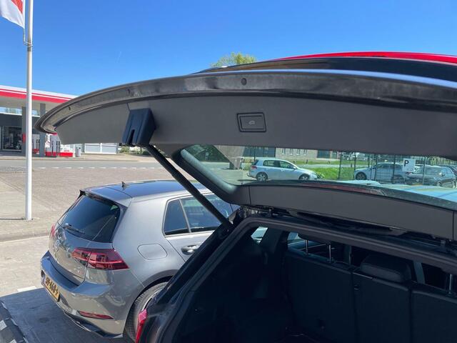 Seat Tarraco 1.5 TSI Xcellence Business Intense 150PK / 110kW, NL auto, 1e eigenaar dealeronderhouden en door ons nieuw geleverd, interieur voorverwarmingsinstallatie (standkachel), wegklapbare trekhaak, 19" LMV, verwarmbare voorstoelen, verwarmbare achterbank, verwarmbaar multifunctioneel lederen stuurwiel, elektrische achterklep, LED verlichting, achteruitrijcamera (Rear View), dodehoekdetectie (Side Assist), navigatie pro, rondomzichtcamera (Area View), digital cockpit, 3-zone climatronic, elektrisch verstel-, verwarm- en inklapbare buitenspiegels etc.