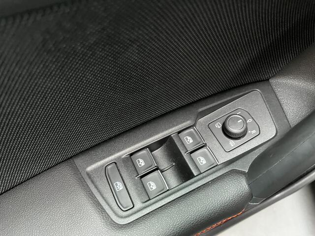 Seat Tarraco 1.4 TSI e-Hybrid PHEV FR Business / AUTOMAAT. PANODAK/ DIGITAL DASH/ CLIMA/ STOELVERWARM. V&A/ KEYLESS/ MEMORY SEAT/ 360 CAMERA