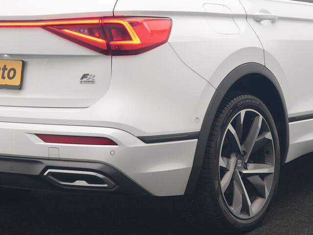 Seat Tarraco 1.4 TSI e-Hybrid PHEV FR Business Intense PHEV 245pk | Trekhaak Af Fabriek | Panodak | Adaptive Cruise | 360 Camera | Sportstoelen Memory & Verwarmd | Keyless | Blis | Stuur Verwarmd | Apple Carplay | Navigatie | DAB | 20" L.M | Plug In Hybrid