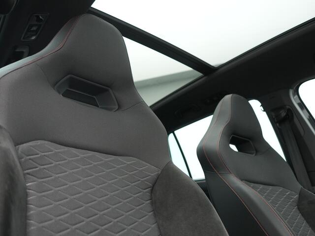 Seat Tarraco 1.4 TSI e-Hybrid FR Business Intense PHEV 245pk Dealer O.H. | Trekhaak Af Fabriek | Panodak | Adaptive Cruise | 360 Camera | Sportstoelen Memory & Verwarmd | Keyless | Blis | Stuur Verwarmd | Apple Carplay | Navigatie | DAB | 19" L.M | Plug In Hybrid