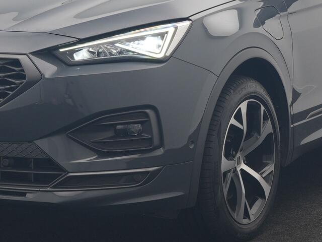 Seat Tarraco 1.4 TSI e-Hybrid PHEV FR Business Intense 245pk Dealer O.H. | Trekhaak Af Fabriek | Panodak | Adaptive Cruise | 360 Camera | Sportstoelen Memory & Verwarmd | Blis | Keyless | Stuur Verwarmd | Apple Carplay | Navigatie | DAB | Plug In Hybrid |