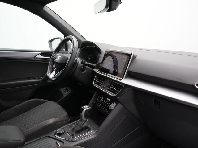 Seat Tarraco 1.4 TSI e-Hybrid PHEV FR Business Intense 245pk Dealer O.H | Trekhaak Af Fabriek | Panodak | Adaptive Cruise | 360 Camera | Sportstoelen Memory & Verwarmd | Keyless | Blis | Stuur Verwarmd | Apple Carplay | Sfeerverlichting | Navigatie | DAB | 20"L.M | Plug In Hybrid
