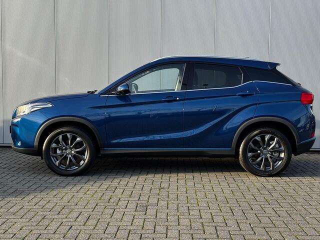 Seres 3 52kWh Automaat / Private Lease vanaf ¤499 Per Maand/ 15.179 Euro onder Nieuwprijs / Garantie tot 20/5/2027 / WLTP bereik 327 km / Schuif/-Kanteldak / Rondomzicht Camera / Stoelverwarming voor / Mirror voor Google Maps Navigatie / Lederenbekleding