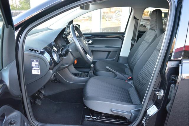 Skoda CITIGO 1.0 60PK Greentech Style ? Cruise ? MF-Stuur ? LED ? Orig. NL ? NAP ?