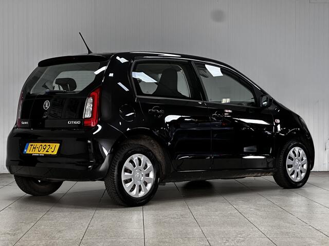 Skoda CITIGO 1.0 Greentech Ambition/ DEALER ONDERHOUDEN!/ MAPS + MORE/ 5-Drs/ Airco/ CRUISE!/ Elek. pakket/ Isofix/ Bluetooth/ LED Dagrijverl./ Getint Glas/ Metallic lak.