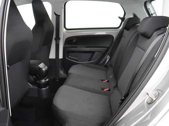 Skoda CITIGO 1.0 Greentech Ambition | Airco | Cruise control | Bluetooth | Radio/CD | Lichtsensor | LED | Elektrische ramen | Centrale vergrendeling afstand bediend | Origineel NL