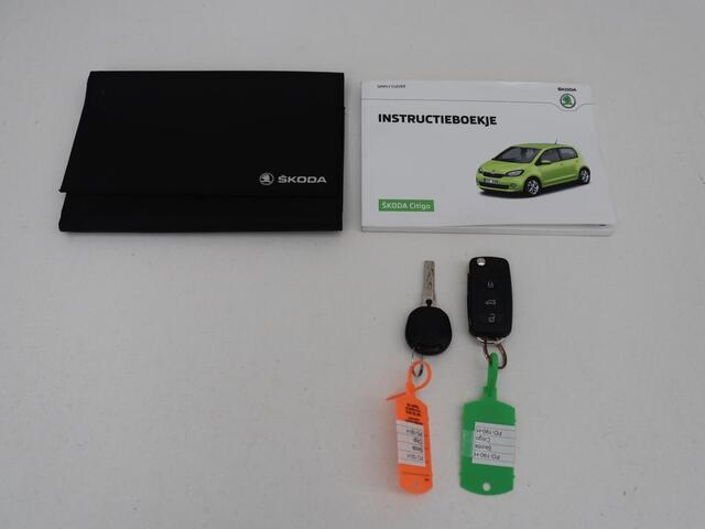 Skoda CITIGO 1.0 Greentech Ambition | Airco | Cruise control | Bluetooth | Radio/CD | Lichtsensor | LED | Elektrische ramen | Centrale vergrendeling afstand bediend | Origineel NL