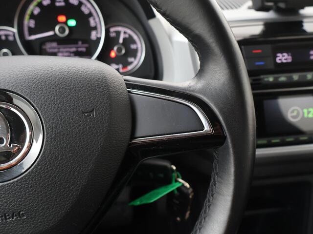Skoda E-Citigo e-iV EV Style | 83 PK | | Stoelverwarming | Parkeersensoren | Voorruit verwarming |