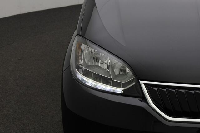 Skoda E-Citigo e-iV EV Style 83 pk | Stoelverwarming | Parkeersensoren achter | Cruise Control | Verwarmbare voorruit