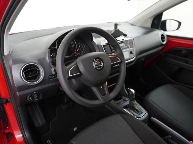 Skoda E-Citigo e-iV EV 36kWh Ambition Climate Control Bluetooth Verkeersborddetectie Led Esp Smartphone integratie Rijstrooksensor Verkeersbord detectie Grote Accu! Garantie op de accu tot 19-03-2028/160.000km. 1.235kg licht!