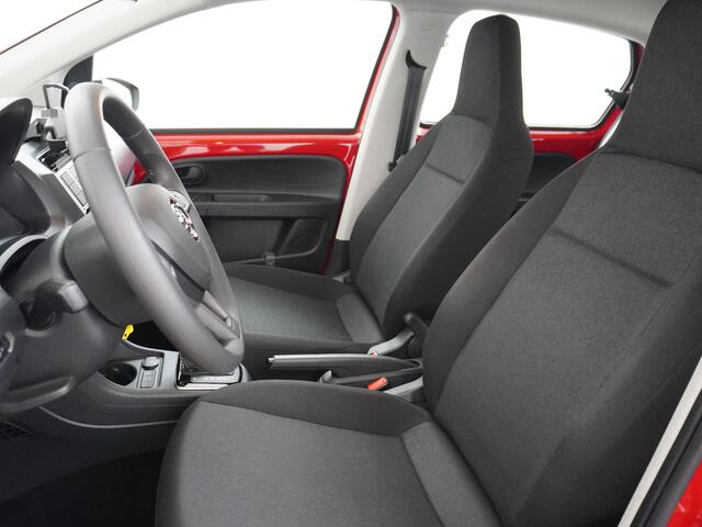 Skoda E-Citigo e-iV EV 36kWh Ambition Climate Control Bluetooth Verkeersborddetectie Led Esp Smartphone integratie Rijstrooksensor Verkeersbord detectie Grote Accu! Garantie op de accu tot 19-03-2028/160.000km. 1.235kg licht!