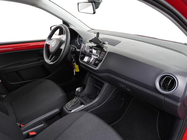 Skoda E-Citigo e-iV EV 36kWh Climate Control Cruise Control Bluetooth Verkeersborddetectie Led Esp Smartphone integratie Rijstrooksensor Verkeersbord detectie Ambition Grote Accu! Garantie op de accu tot 27-02-2028/160.000km. 1.235kg licht!