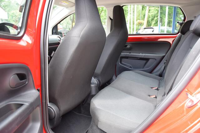 Skoda E-Citigo e-iV EV Ambition | Volledig Elektrisch | Org. NL | BOVAG Garantie | Stoelverwarming | PDC Achter | Climate Control | 16'' Velgen | DAB Radio | Bluetooth Telefoonverbinding |