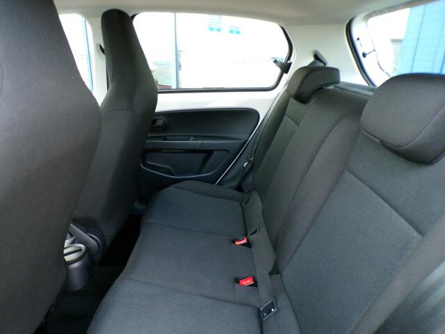 Skoda E-Citigo e-iV EV Ambition, SOH 94% / Climate control / Stoelverwarming / Parkeersensoren / LED Dagrijverlichting